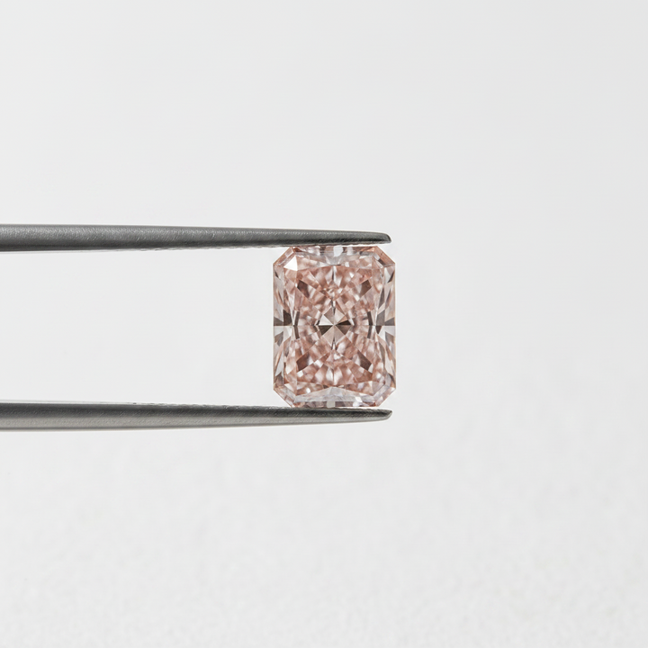3,06 karaat stralend geslepen lab-grown diamant, VS1/fancy levendig oranjeachtig roze