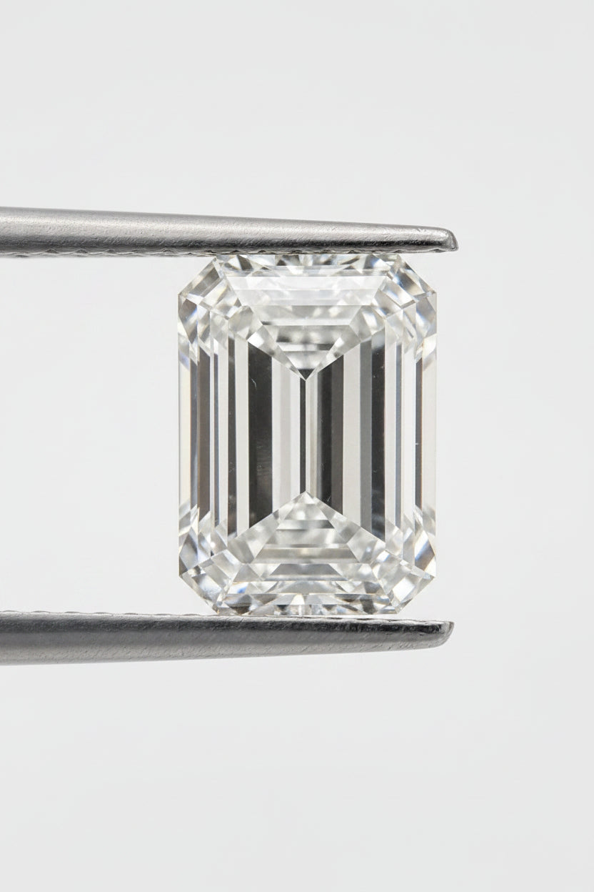 3,08 Karat Lab-Grown-Diamant im Smaragdschliff VS2 F