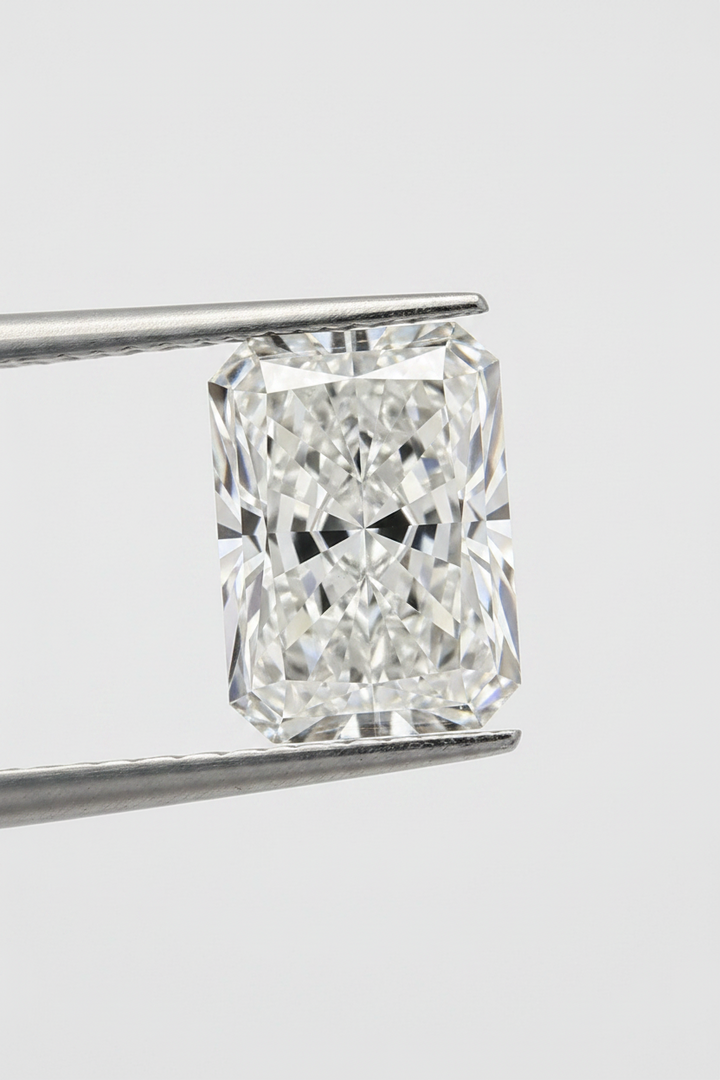 3.08 Carat Radiant Lab Grown Diamond, VS1/F