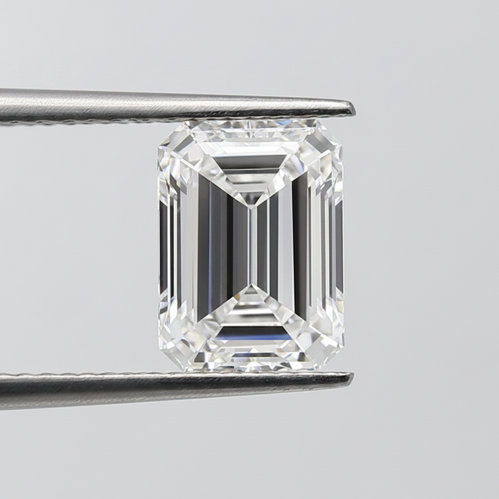 Diamant cultivé en laboratoire taille émeraude de 3,09 carats, VVS1/E