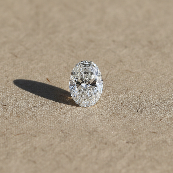 3,10 Karat ovaler, im Labor geschliffener Diamant, VS1/G