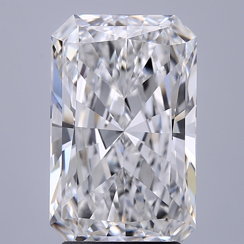 3.15 Carat Radiant Lab Grown Diamond VVS2 E