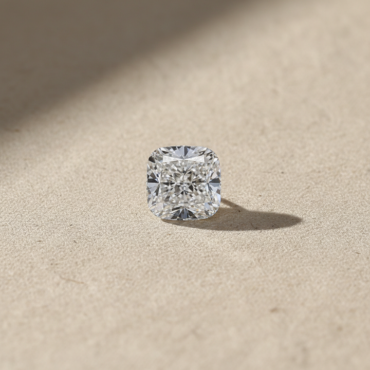 Diamant cultivé en laboratoire taille coussin de 3,31 carats, VS2/H