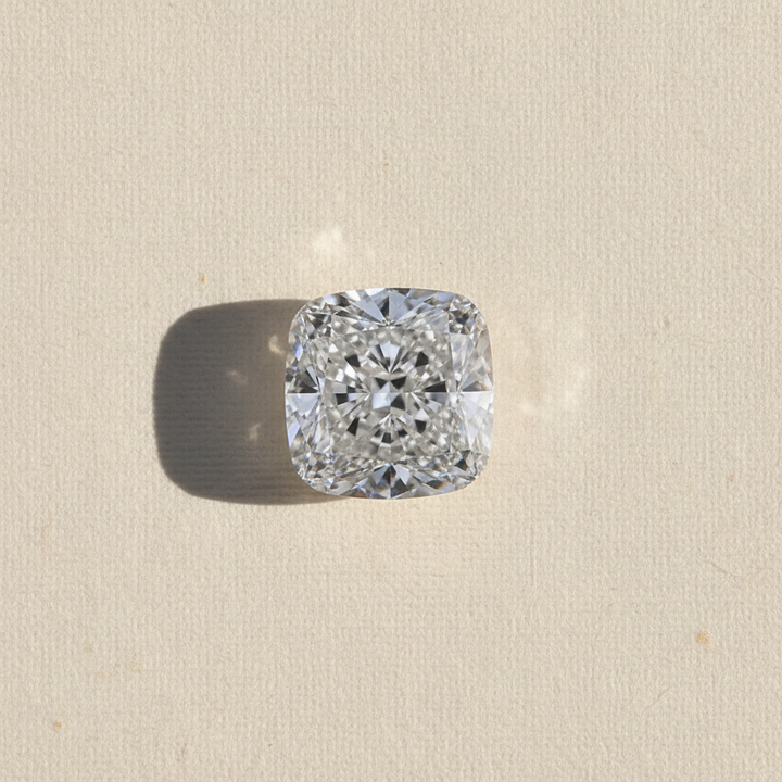 3,40 Karat kissengeschliffener, im Labor gezüchteter Diamant, VS1/I
