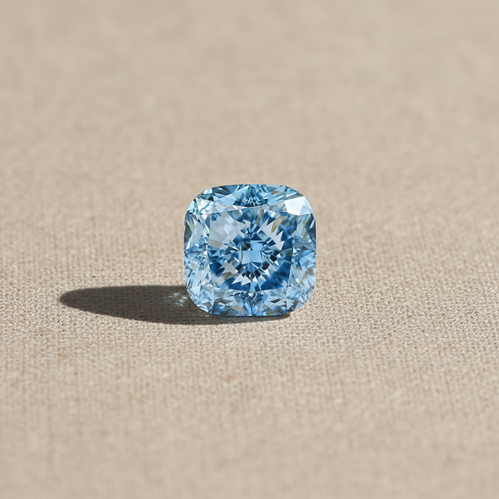 3,52 karaats kussen gemodificeerde lab-grown diamant, VS1/Fancy Vivid Blue