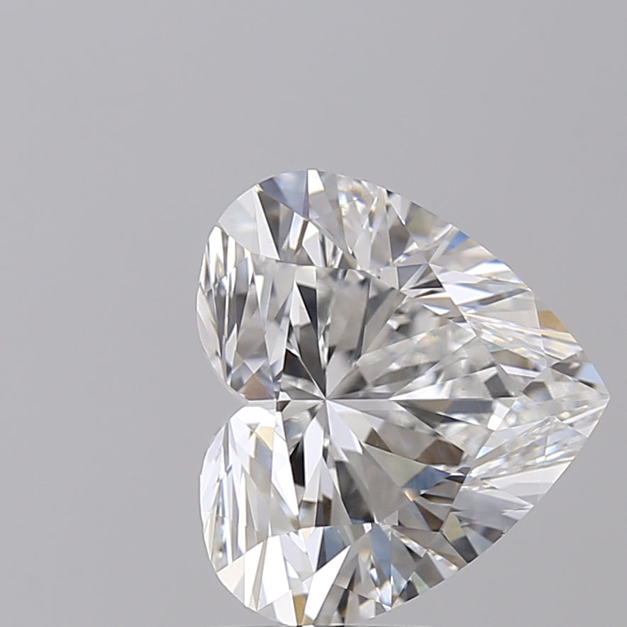 Diamante coltivato in laboratorio con taglio a cuore da 4,00 ct, colore E, purezza VS1
