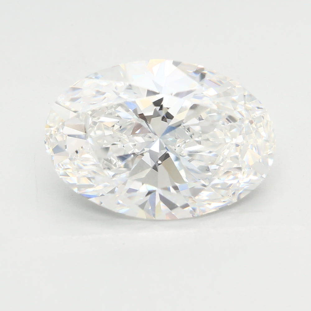 Diamante cultivado en laboratorio de talla ovalada de 4,01 quilates VS1 E