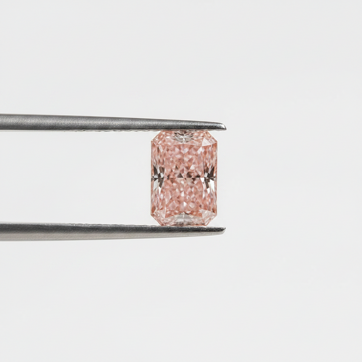 Diamant cultivé en laboratoire de 4,01 carats, taille radiante, VS1/rose intense fantaisie