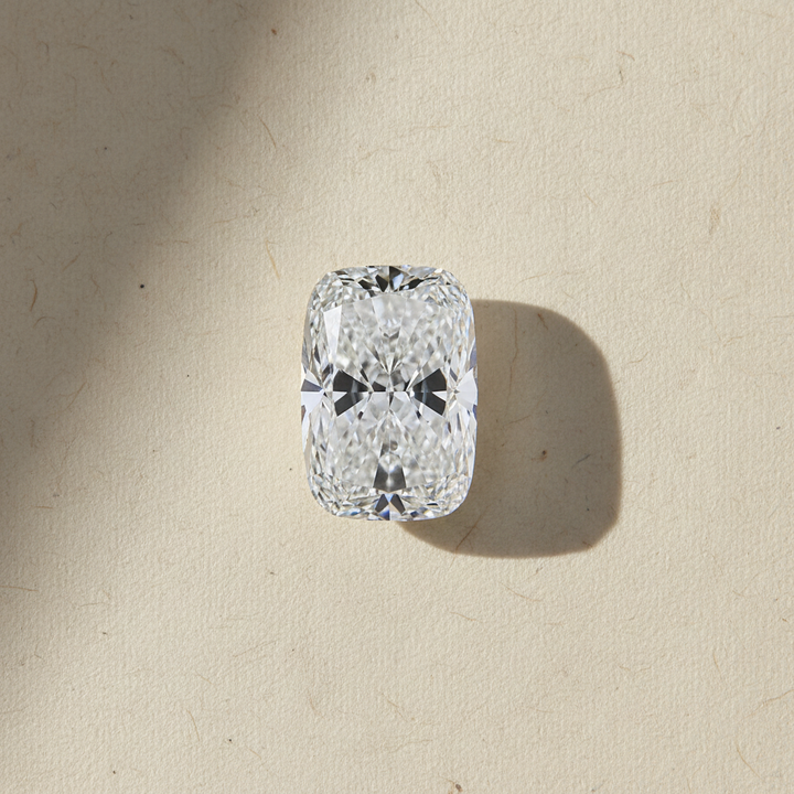 4,03 karaat kussengeslepen laboratorium-gegroeide diamant, VVS1/E