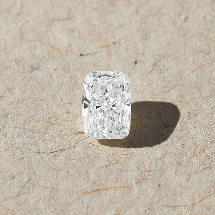 4,04 karaat kussengeslepen laboratorium-gegroeide diamant, VS2/E