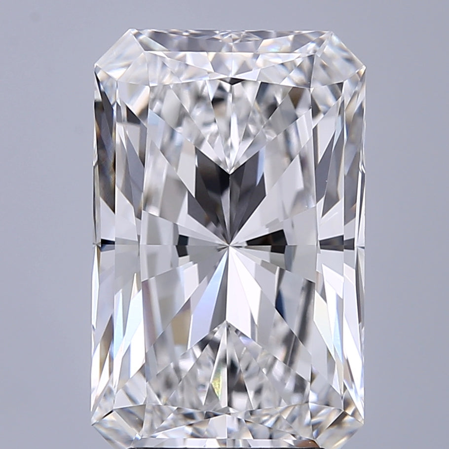 4.04 Carat Radiant Cut Lab Grown Diamond VVS1E 