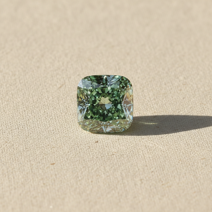 4,07 karaat kussen vierkant Lab Grown Diamond, VS1/Fancy Vivid Green