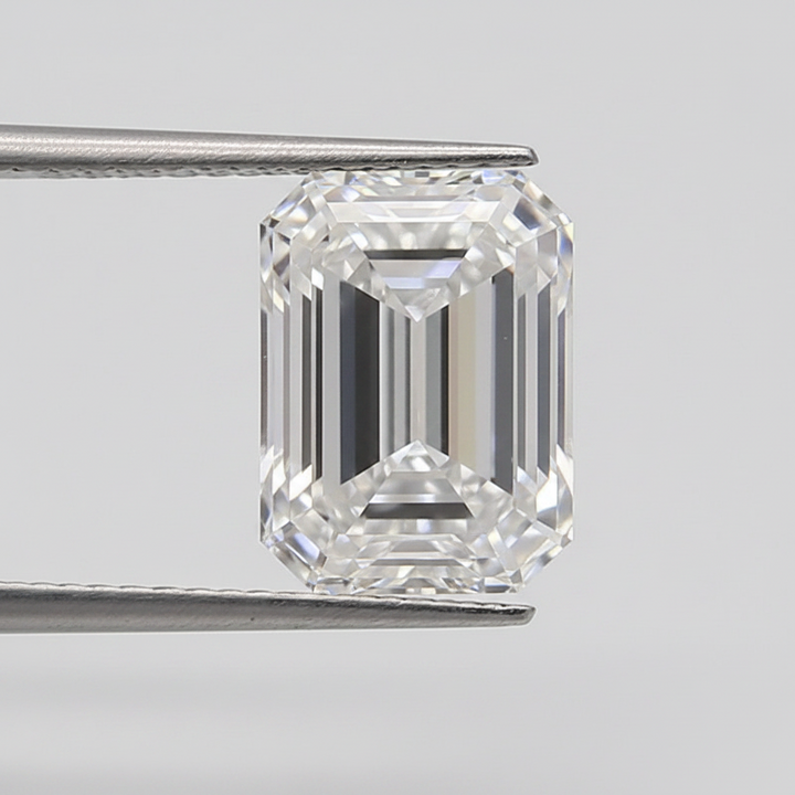 Labordiamant im Smaragdschliff von 4,07 Karat, VS2/D