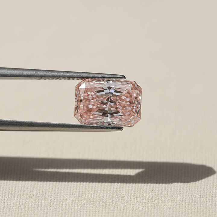 4,09 karaat stralend geslepen lab-grown diamant, VS1/fancy levendig roze