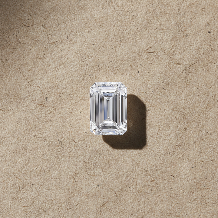 Diamant cultivé en laboratoire taille émeraude de 4,10 carats, VVS1/E