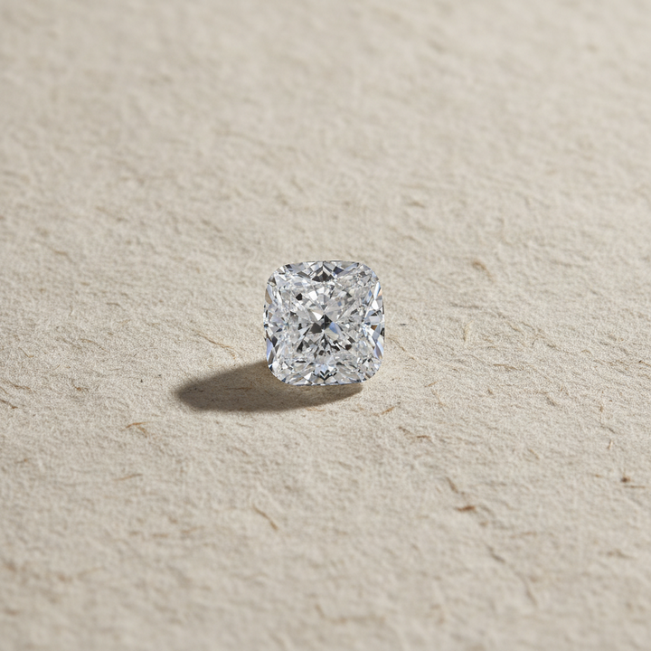 4,21 Karat kissengeschliffener, im Labor gezüchteter Diamant, VS1/F