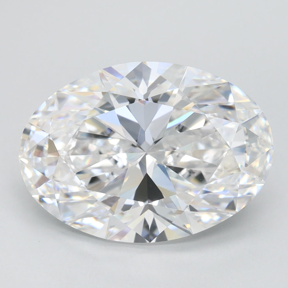 Diamante cultivado em laboratório com corte oval de 4,24 quilates VVS1 D