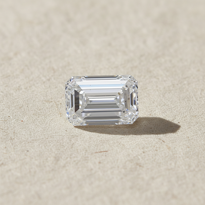 Diamant cultivé en laboratoire taille émeraude de 4,35 carats, SI1/E