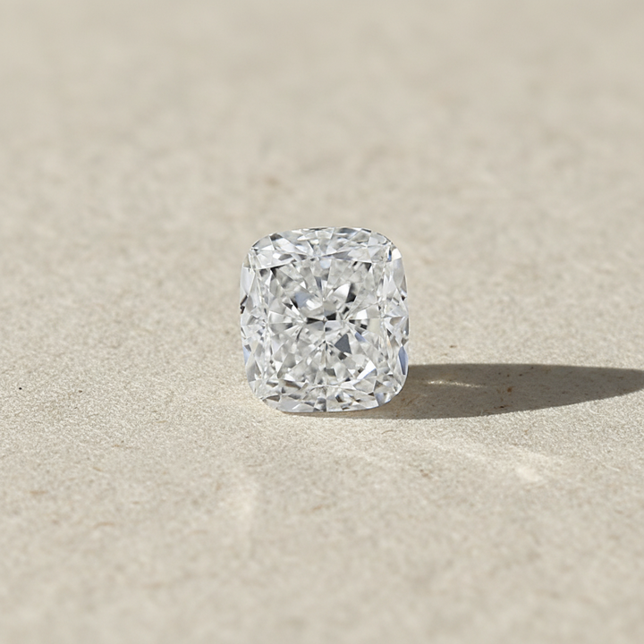 4,51 karaat kussengeslepen laboratorium-gegroeide diamant, VS1/E