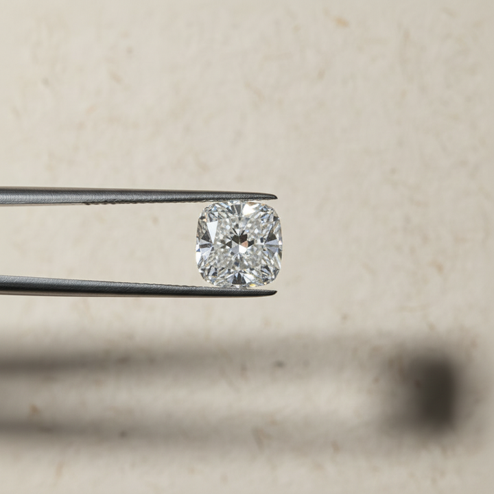 Diamant cultivé en laboratoire taille coussin de 4,51 carats, VS1/F