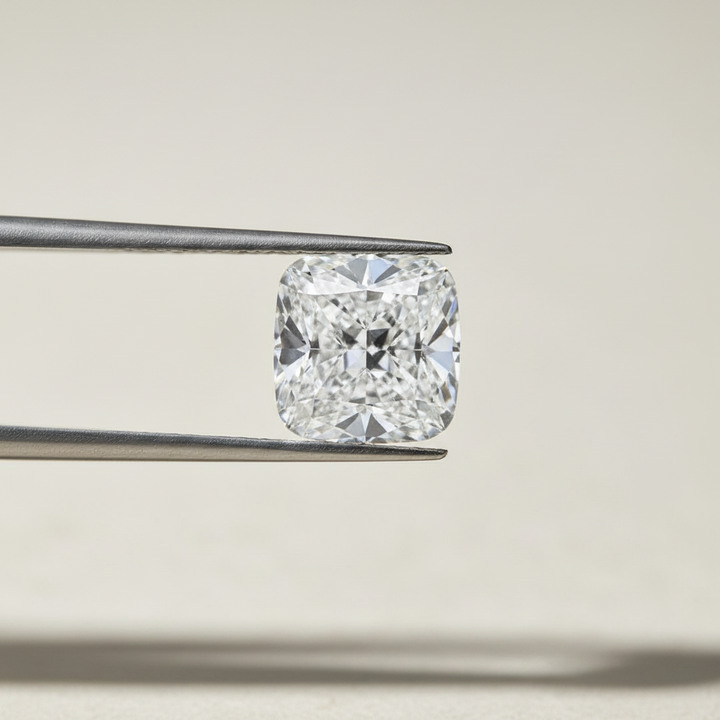4,52 karaat kussengeslepen laboratorium-gegroeide diamant, VS1/D