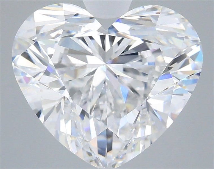 4,53 Karat herzförmiger, im Labor gezüchteter Diamant VVS2D