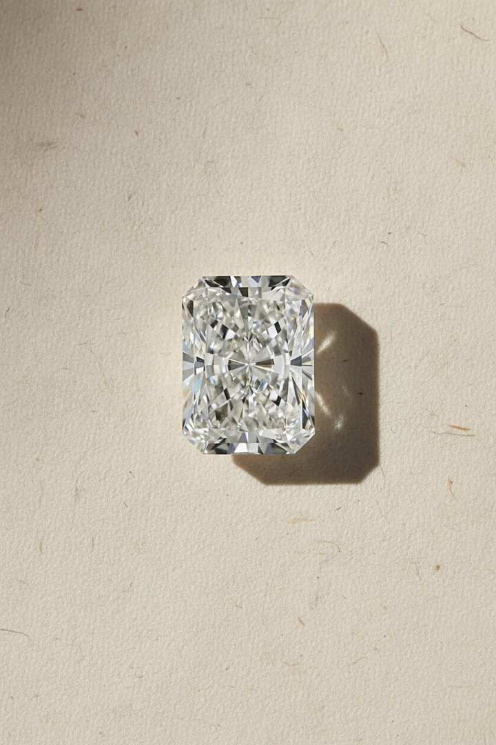 4,55 karaat stralend geslepen laboratorium-gegroeide diamant, VVS1/F