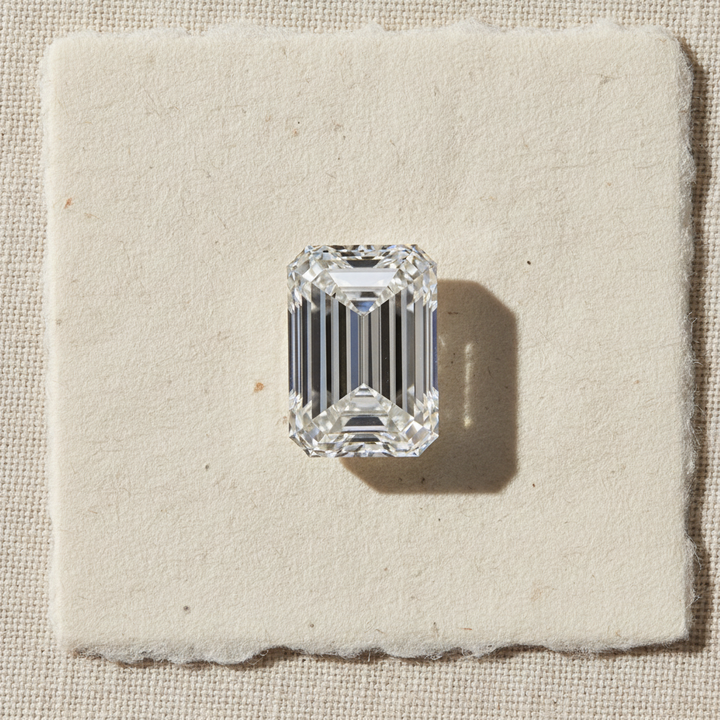 4,56 Karat Lab-Grown-Diamant im Smaragdschliff, VS2/E