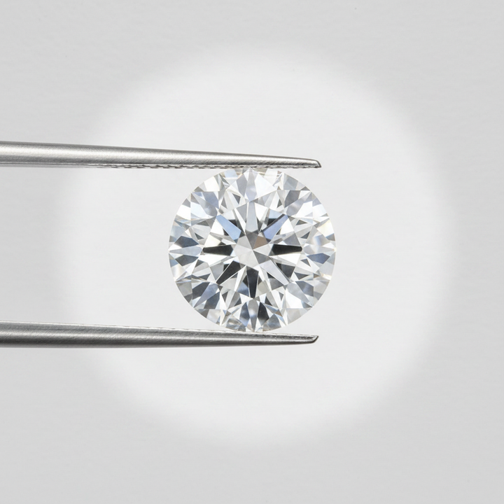 IGI Certified 4.62 Ct F Color VVS2 Round CVD Diamond with 10.56mm Diameter