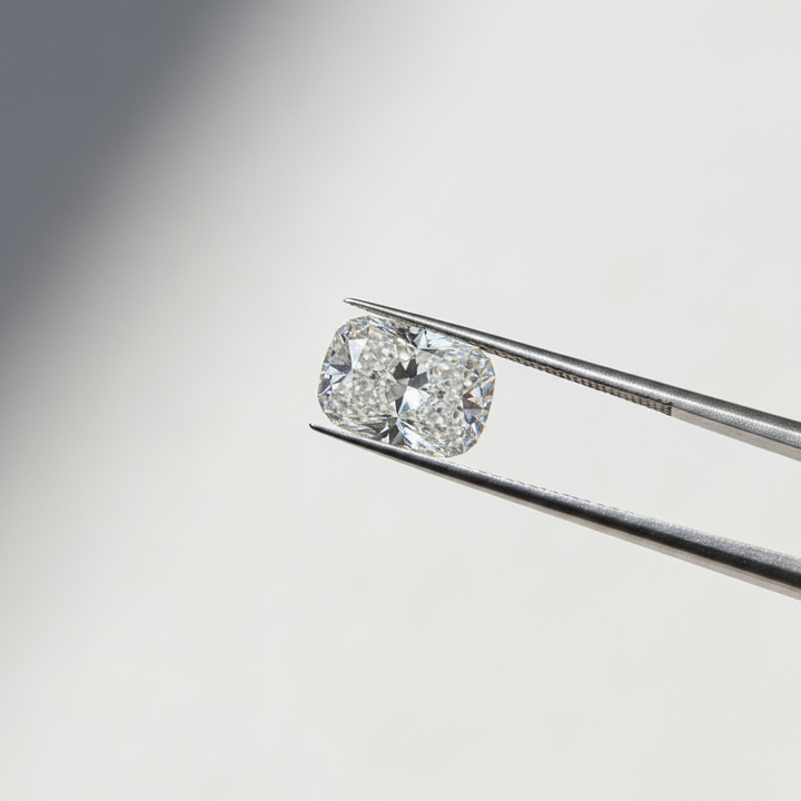 5,00 karaat kussengeslepen laboratorium-gegroeide diamant, VVS1/F