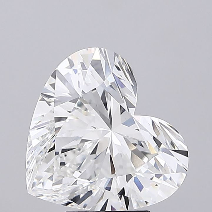 5,01 Karat herzförmiger, im Labor gezüchteter Diamant VS2F