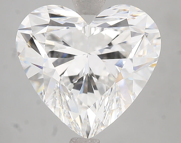 5,03 Karat herzförmiger, im Labor gezüchteter Diamant VS2F