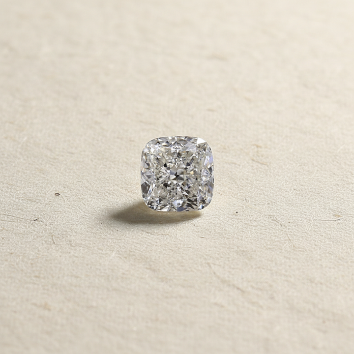 Diamant cultivé en laboratoire taille coussin de 5,04 carats, VS1/H
