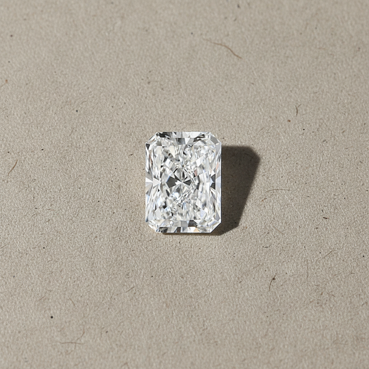 5,04 Karat strahlender, im Labor gezüchteter Diamant, VVS2/E