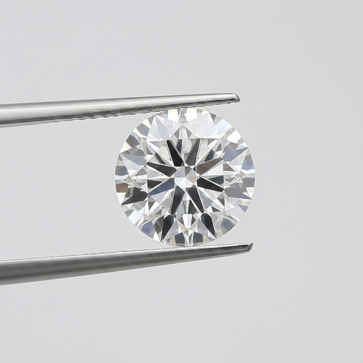 IGI Certified 5.05 Ct D Color VVS2 Round CVD Diamond with 10.97mm Diameter