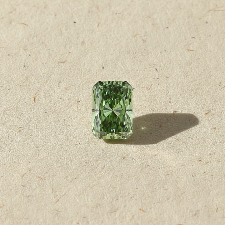 5.08 Carat Radiant Cut Lab Grown Diamond, VS2/Fancy Vivid Green