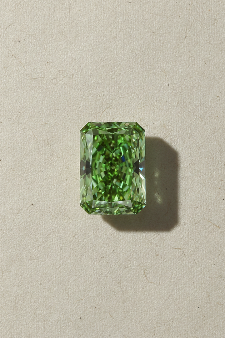 5.08 Carat Radiant Cut Lab Grown Diamond, VS2/Fancy Vivid Green