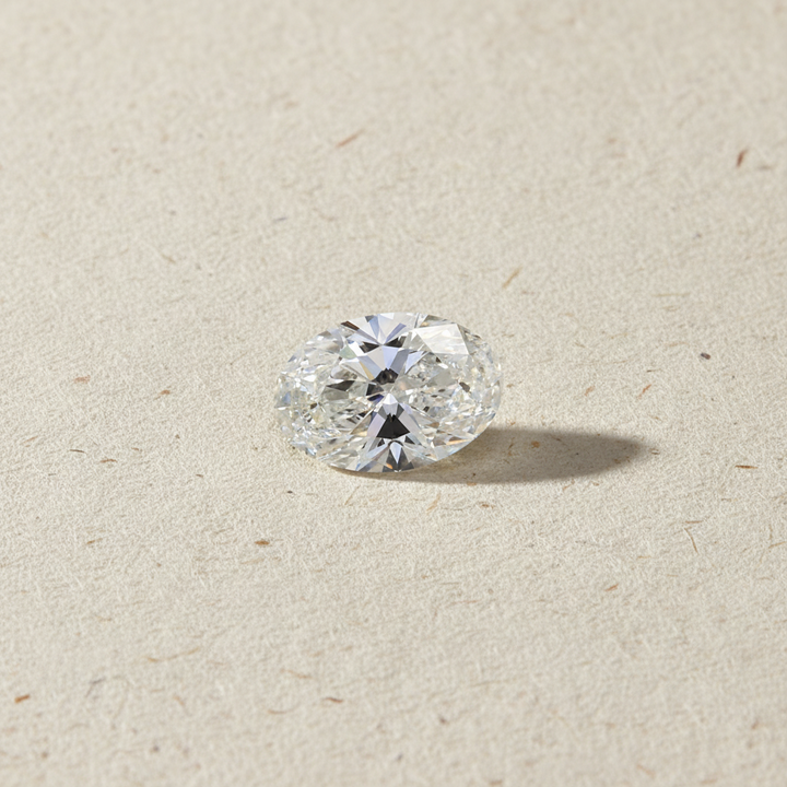 Diamant cultivé en laboratoire de taille ovale de 5,10 carats, VS2/F