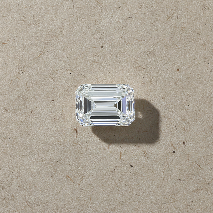 Diamant cultivé en laboratoire taille émeraude de 5,33 carats, VVS2/E