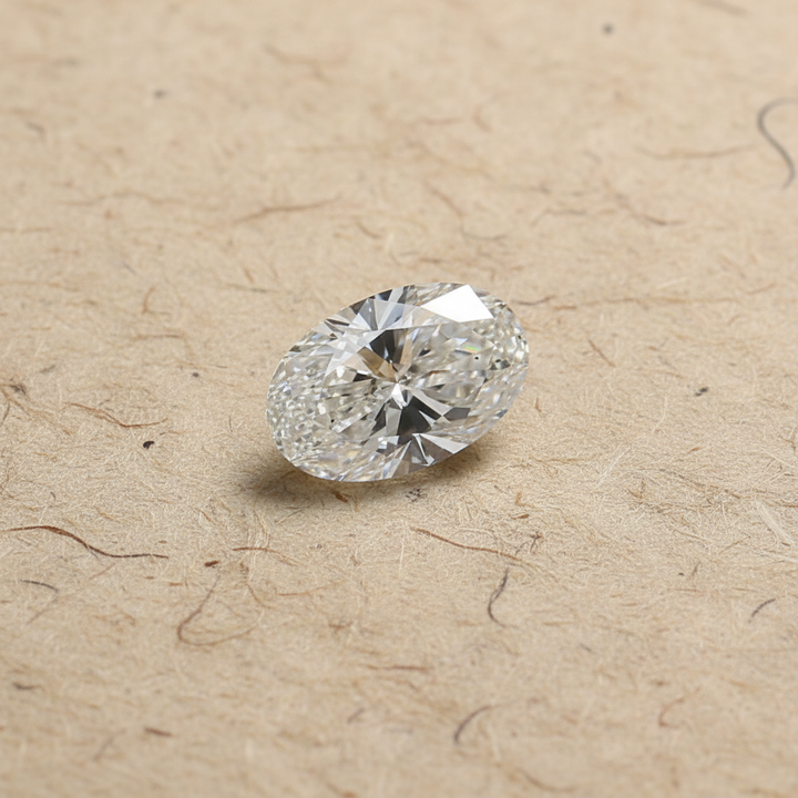 Diamant cultivé en laboratoire de taille ovale de 5,33 carats, VS2/G