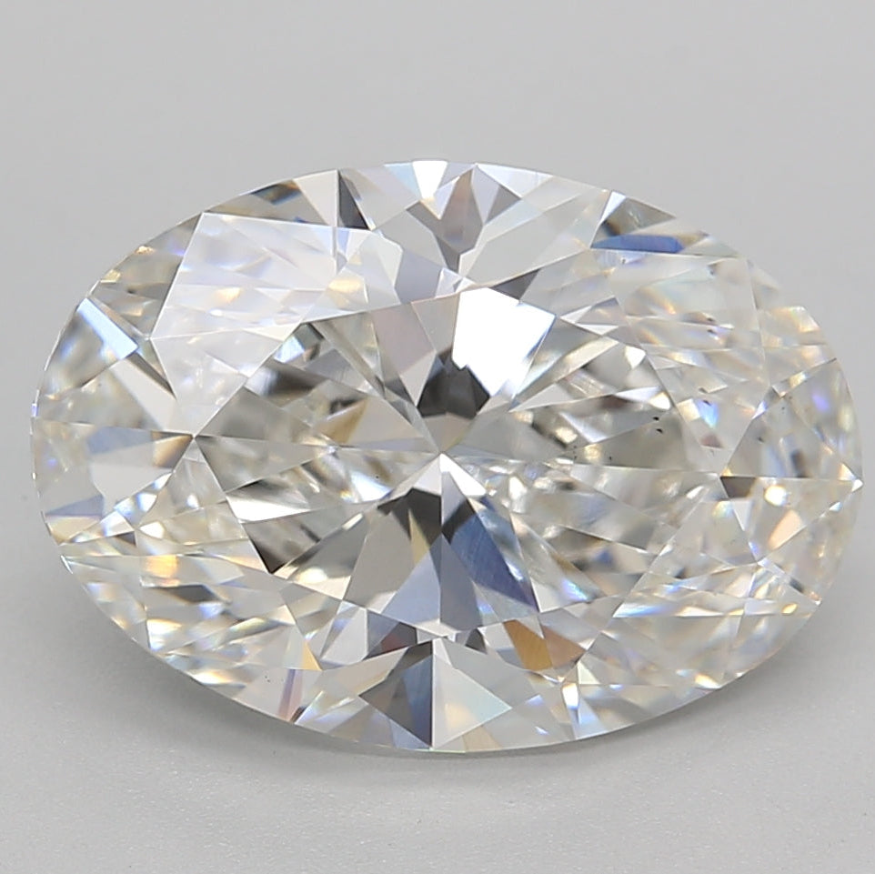 Diamante cultivado en laboratorio de talla ovalada de 5,4 quilates VS2 G