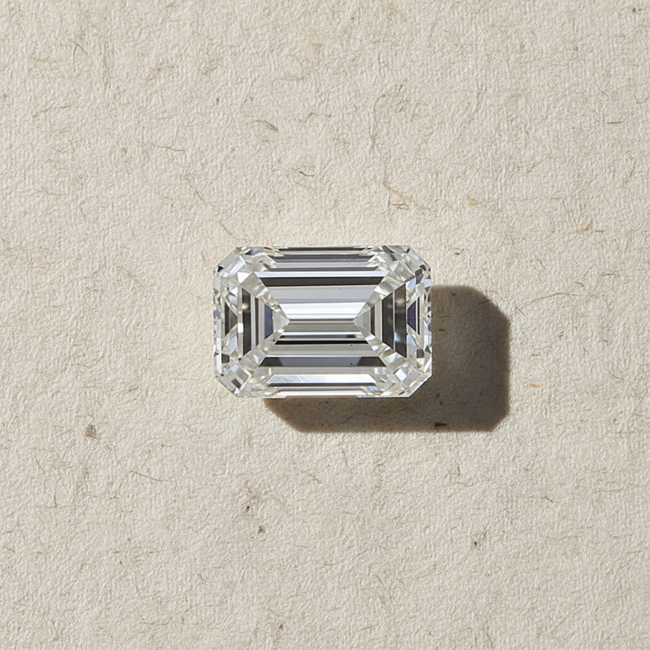 5,51 Karat Lab-Grown-Diamant im Smaragdschliff, VS1/G