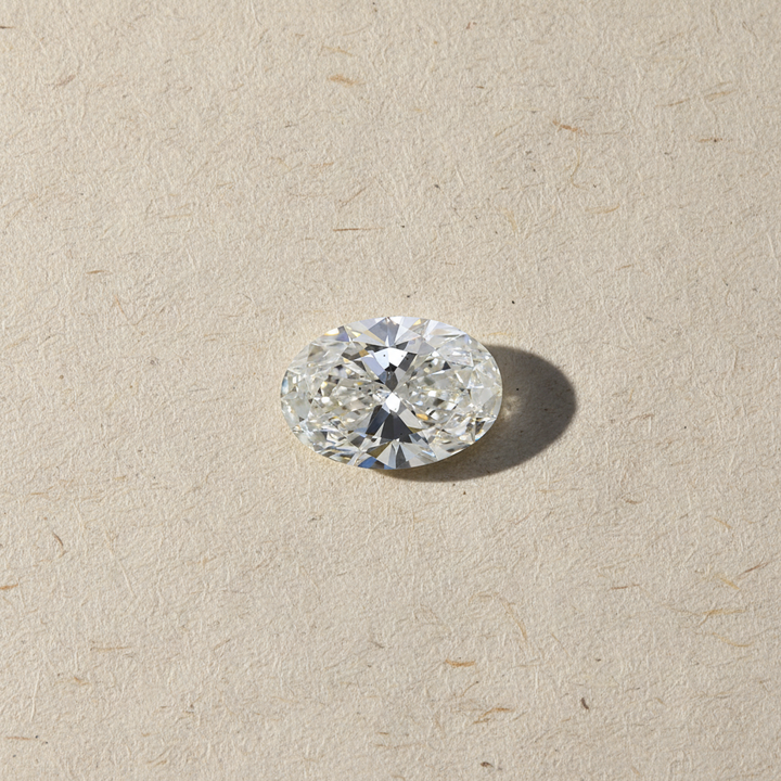 Diamant cultivé en laboratoire de taille ovale de 5,62 carats, VS2/G