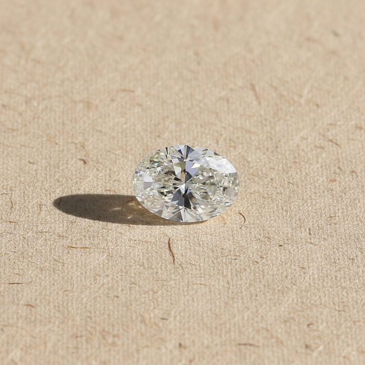 Diamant cultivé en laboratoire de taille ovale de 6,00 carats, VS2/H