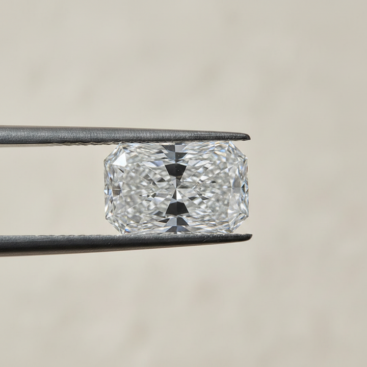 4.09 Carat Radiant Cut Lab Grown Diamond, VVS1/E