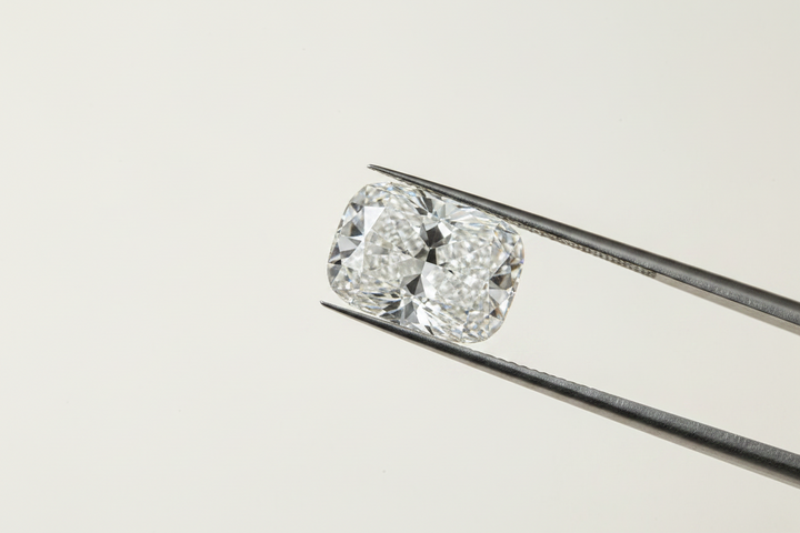 7,05 karaats kussen gemodificeerde laboratorium-gegroeide diamant, VVS2/F