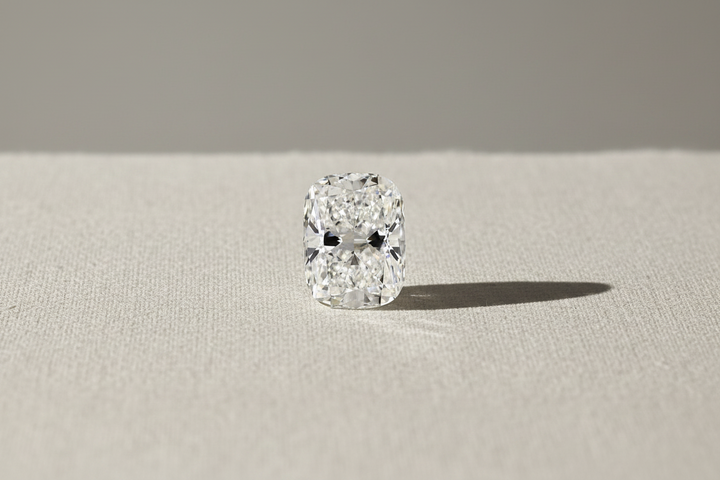 7,07 karaats kussen gemodificeerde laboratorium-gegroeide diamant, VVS2/F