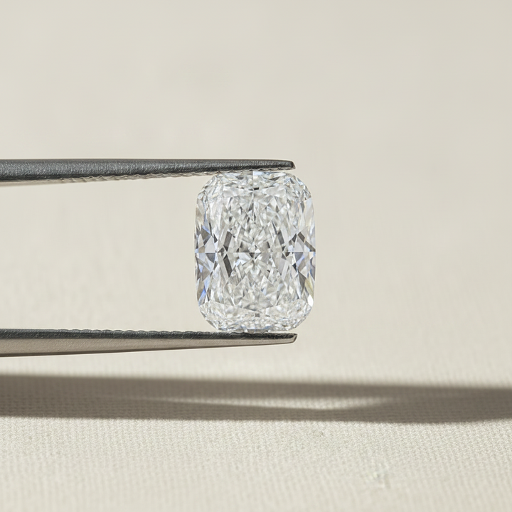 Diamante cultivado em laboratório modificado com almofada de 7,08 quilates, VS1/F