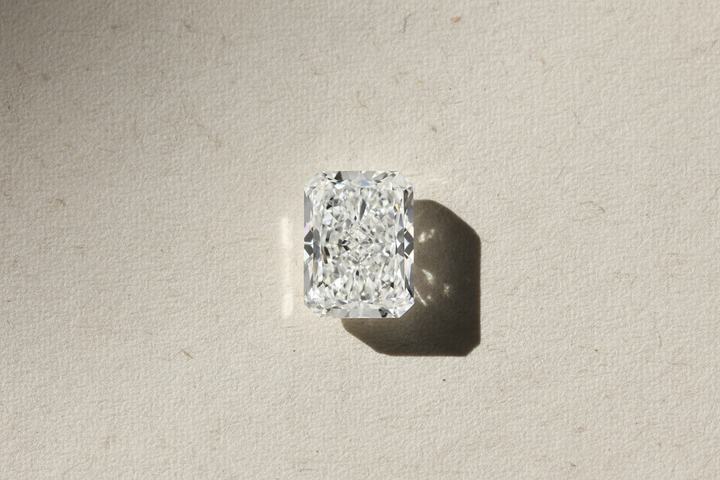 8,32 Karat strahlender, im Labor gezüchteter Diamant, VVS2/F