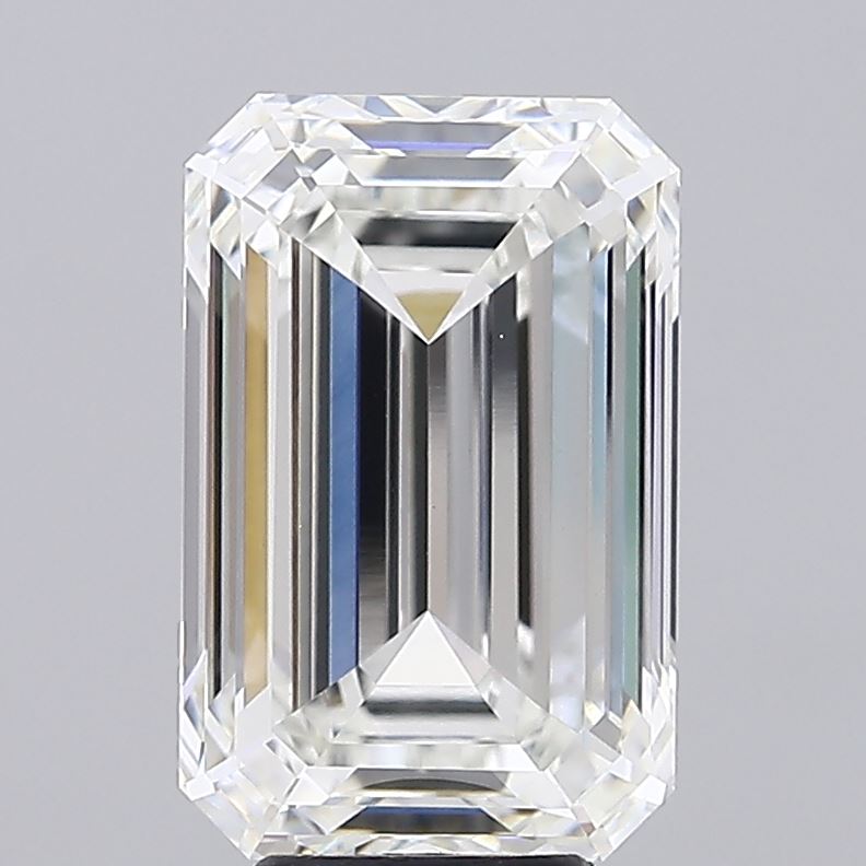 8,62 Karat im Smaragdschliff gezüchteter Diamant VVS2F
